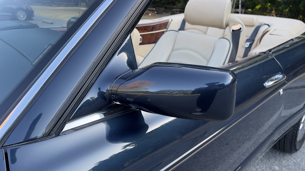 2001 Bentley Azure - Image 157