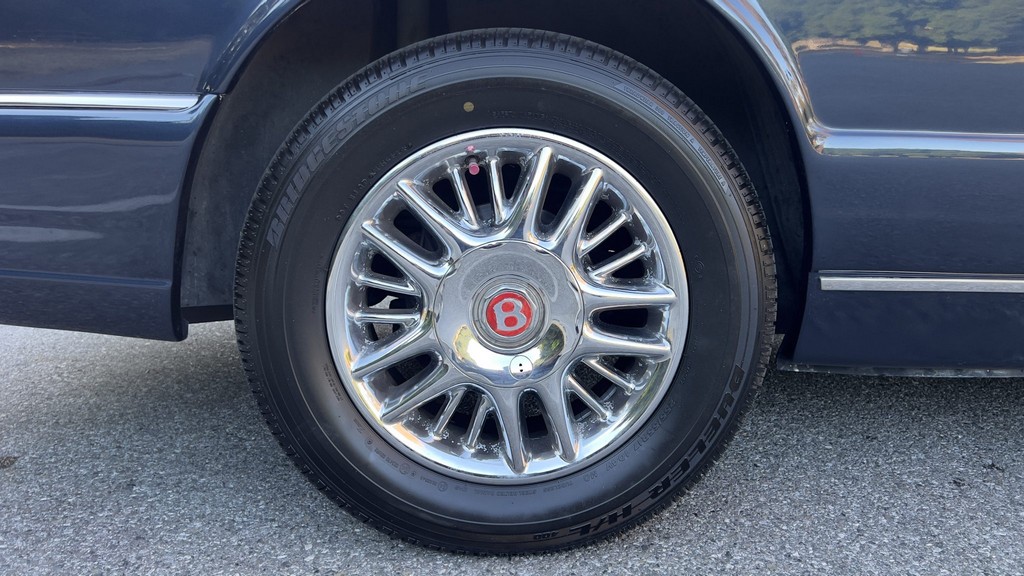 2001 Bentley Azure - Image 161