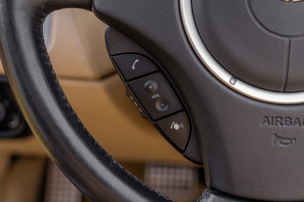 2006 Aston Martin DB9 Volante - Image 173