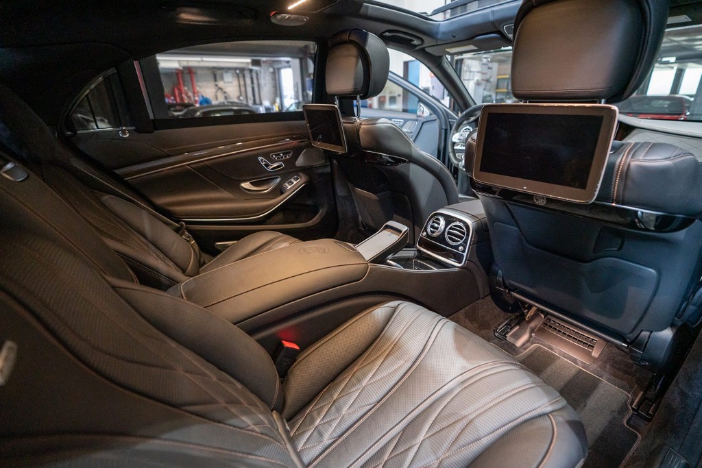 2020 Mercedes-AMG S65 Sedan Final Edition - Image 209
