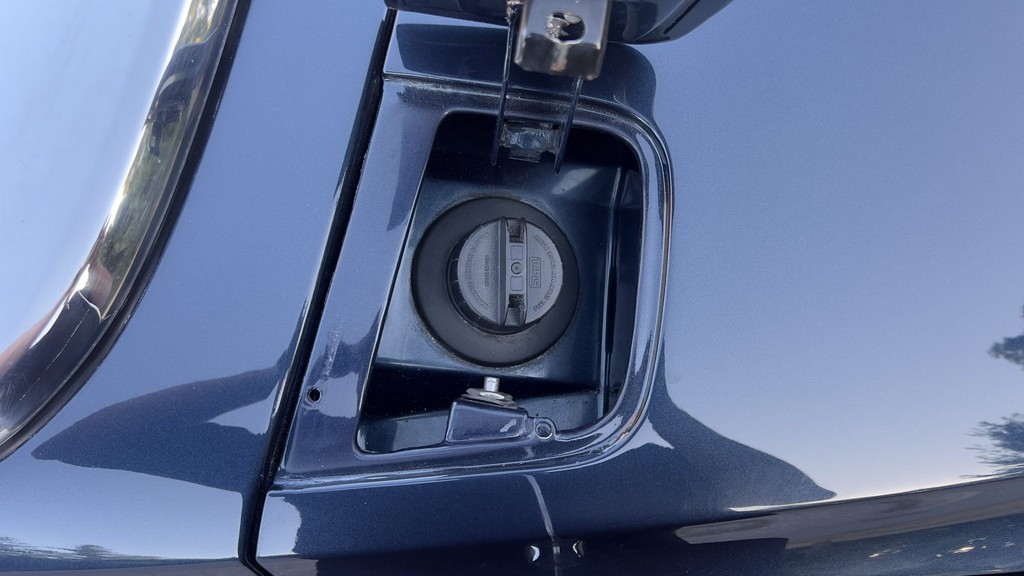 2001 Bentley Azure - Image 167