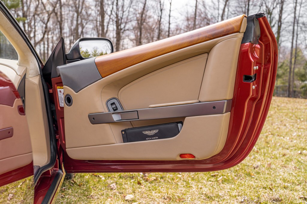 2006 Aston Martin DB9 Volante - Image 183
