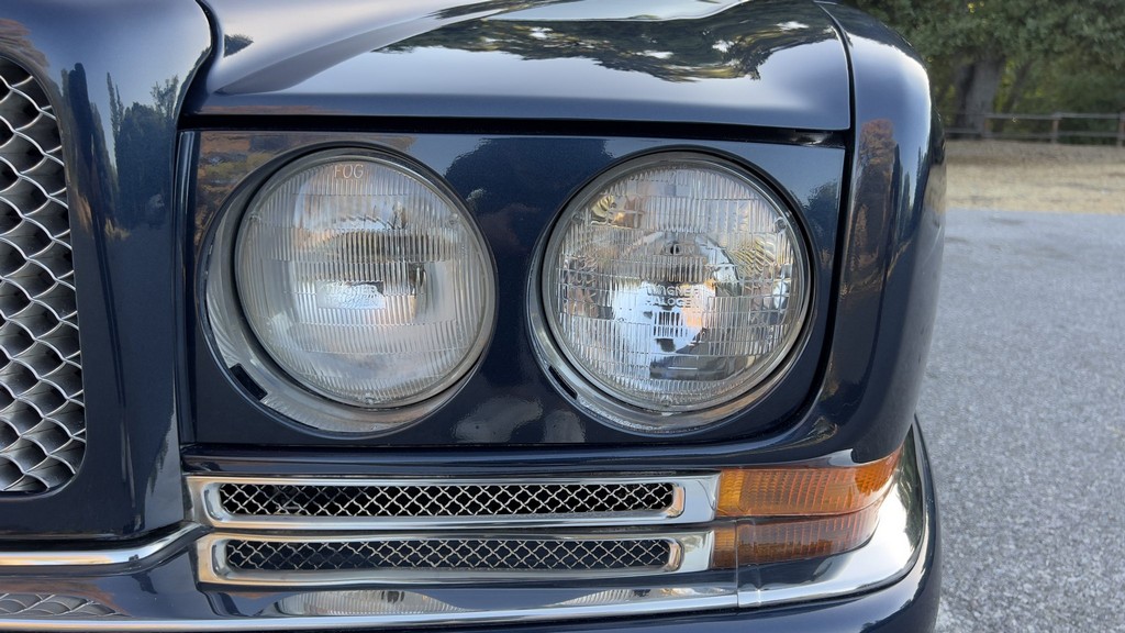 2001 Bentley Azure - Image 169