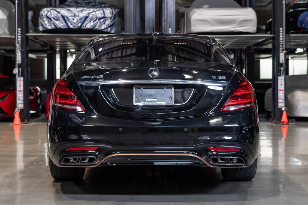 2020 Mercedes-AMG S65 Sedan Final Edition - Image 10