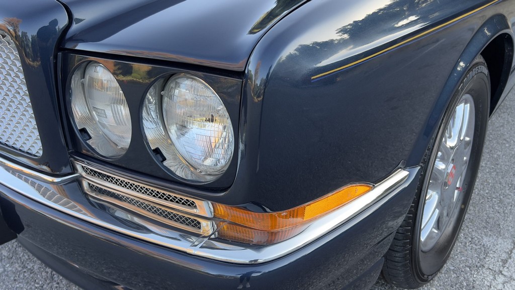 2001 Bentley Azure - Image 174