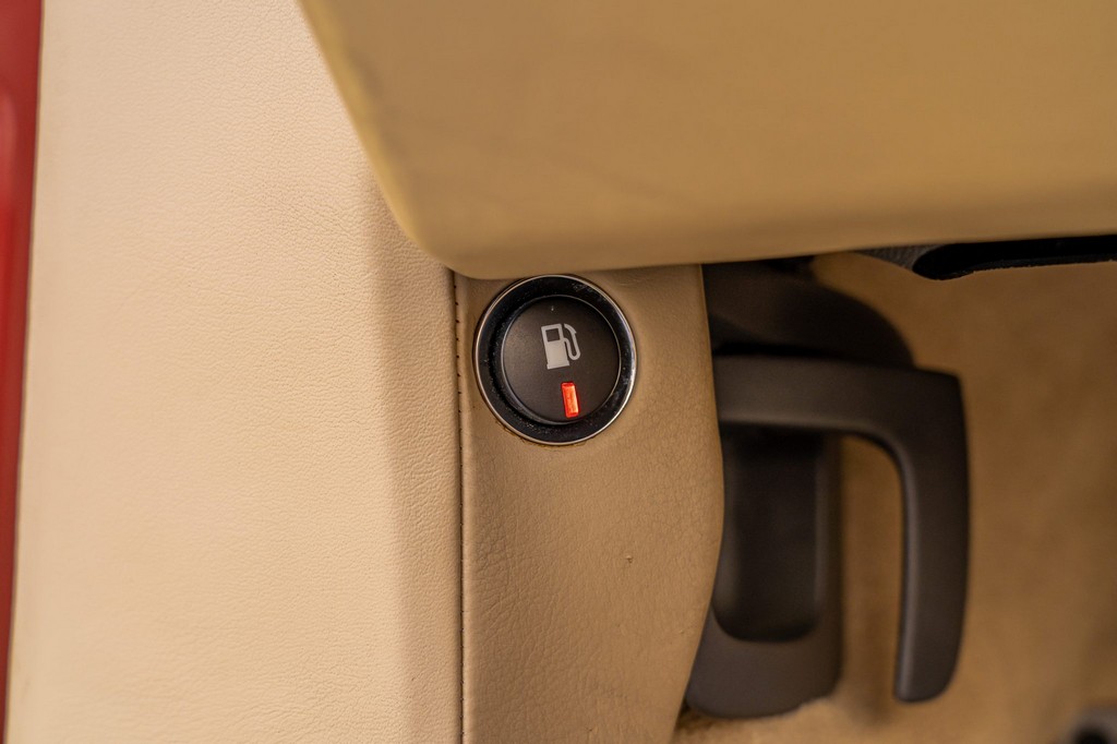 2006 Aston Martin DB9 Volante - Image 192