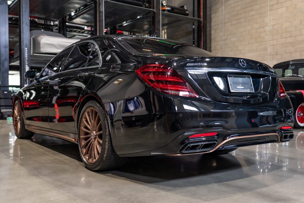2020 Mercedes-AMG S65 Sedan Final Edition - Image 15