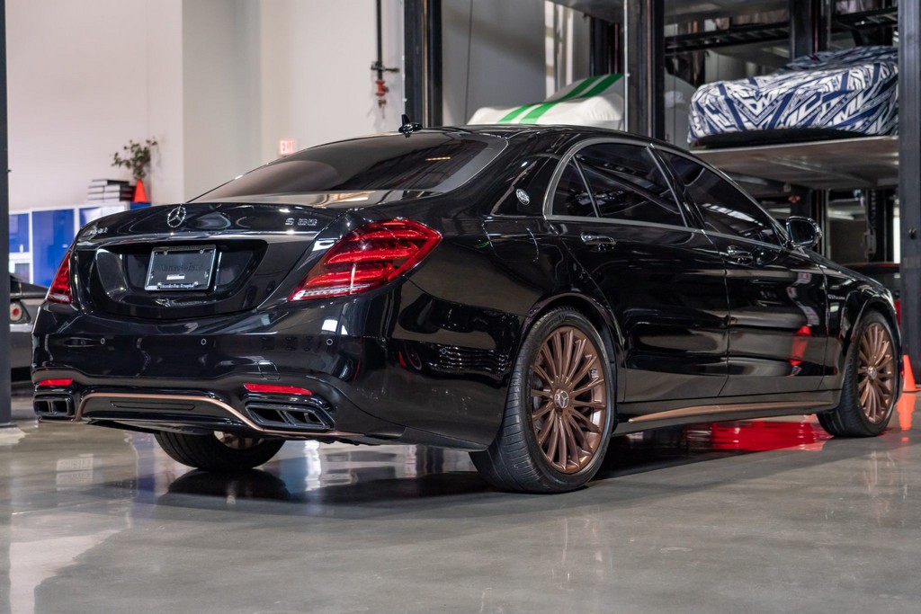 2020 Mercedes-AMG S65 Sedan Final Edition - Image 18