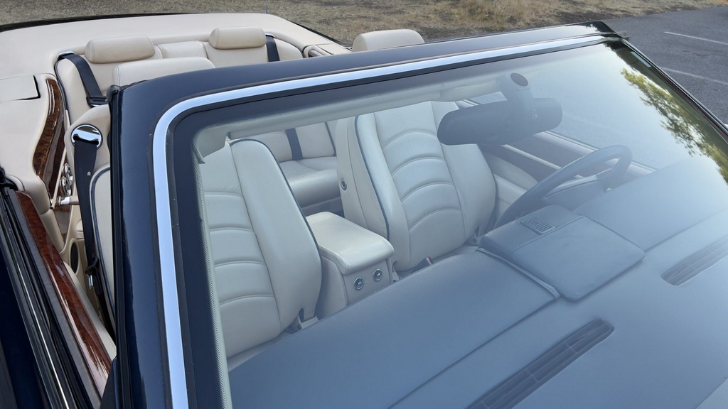 2001 Bentley Azure - Image 182