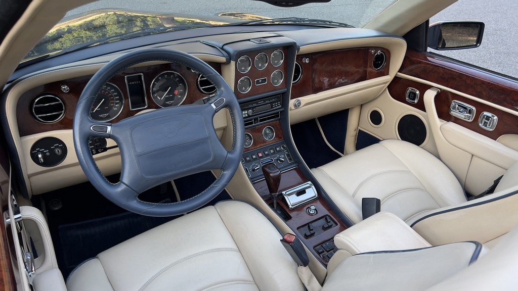 2001 Bentley Azure - Image 183