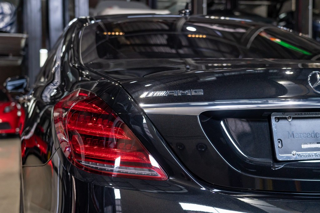 2020 Mercedes-AMG S65 Sedan Final Edition - Image 23