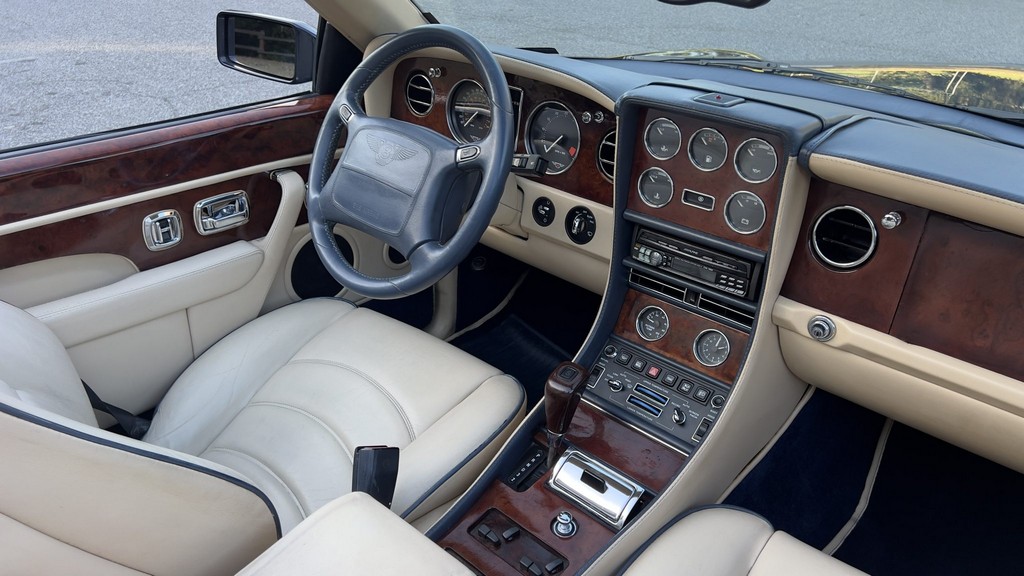 2001 Bentley Azure - Image 187
