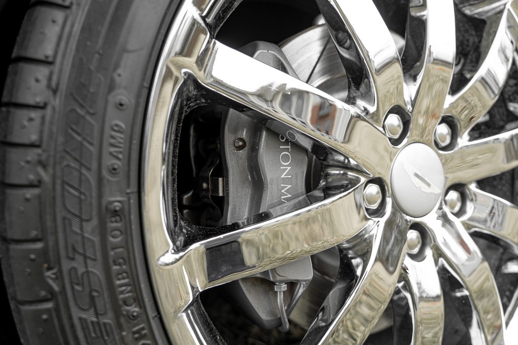 2006 Aston Martin DB9 Volante - Image 3