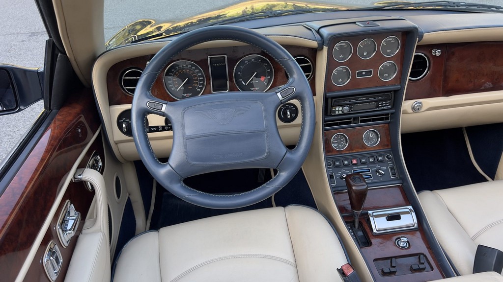 2001 Bentley Azure - Image 189