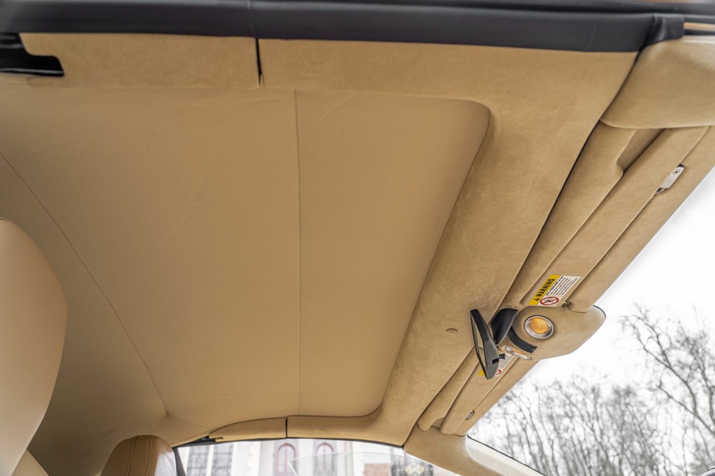 2006 Aston Martin DB9 Volante - Image 8