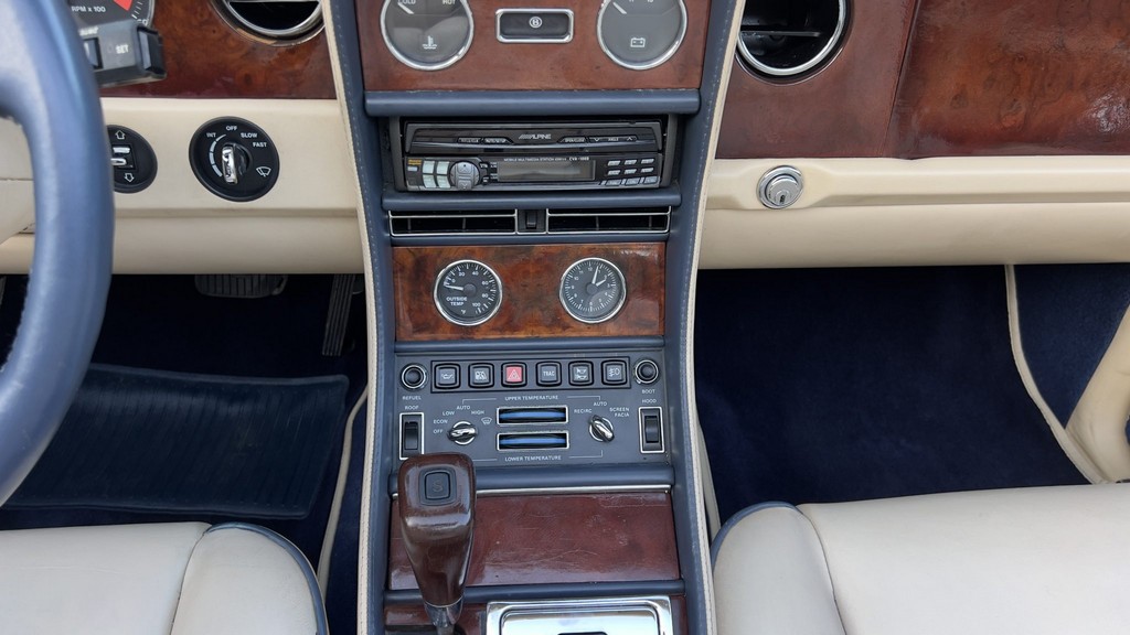 2001 Bentley Azure - Image 194