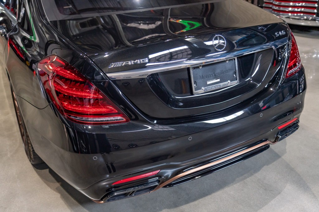 2020 Mercedes-AMG S65 Sedan Final Edition - Image 32