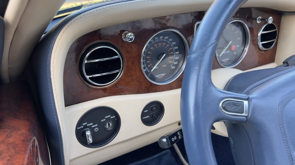 2001 Bentley Azure - Image 199