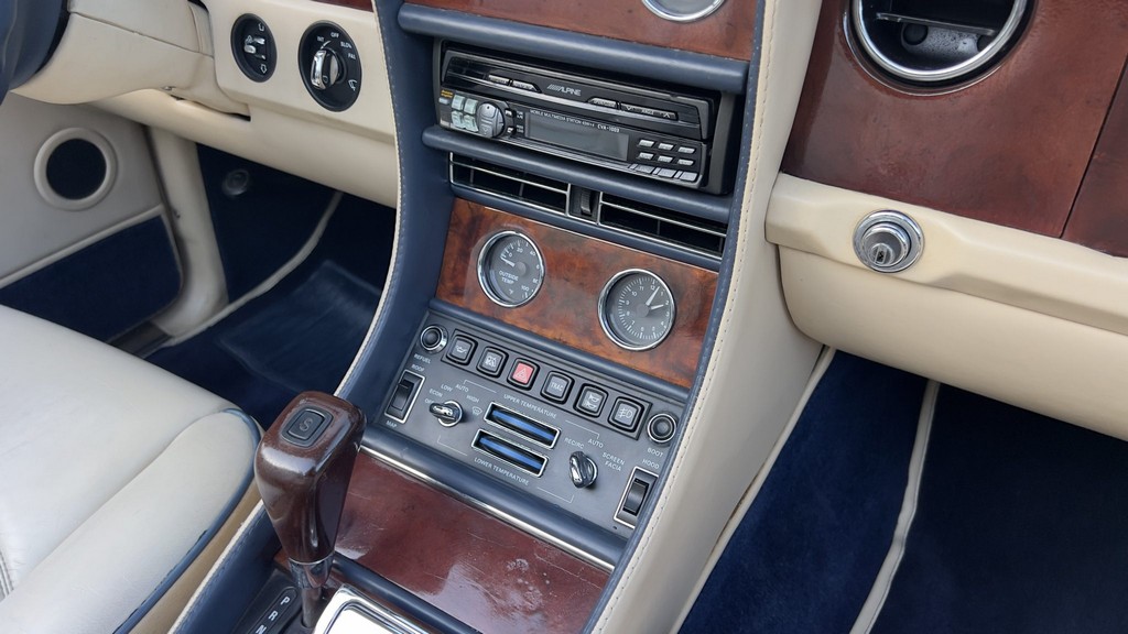 2001 Bentley Azure - Image 202