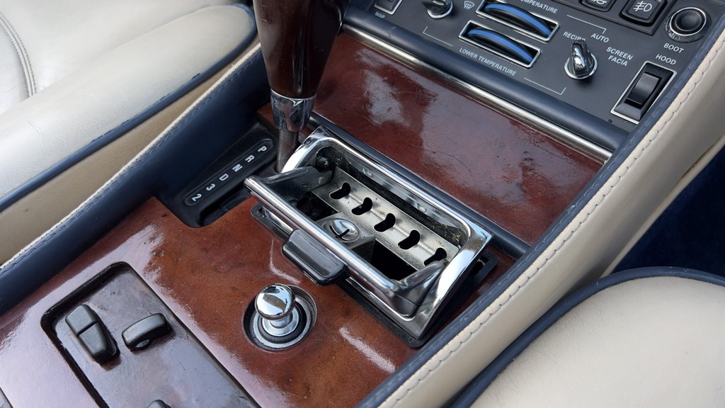 2001 Bentley Azure - Image 204