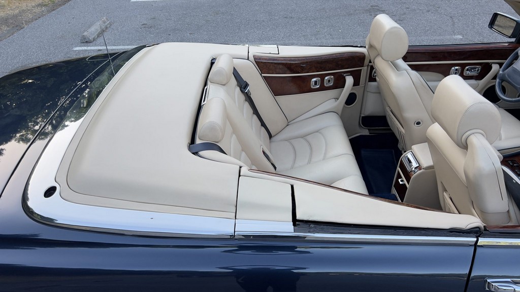 2001 Bentley Azure - Image 206