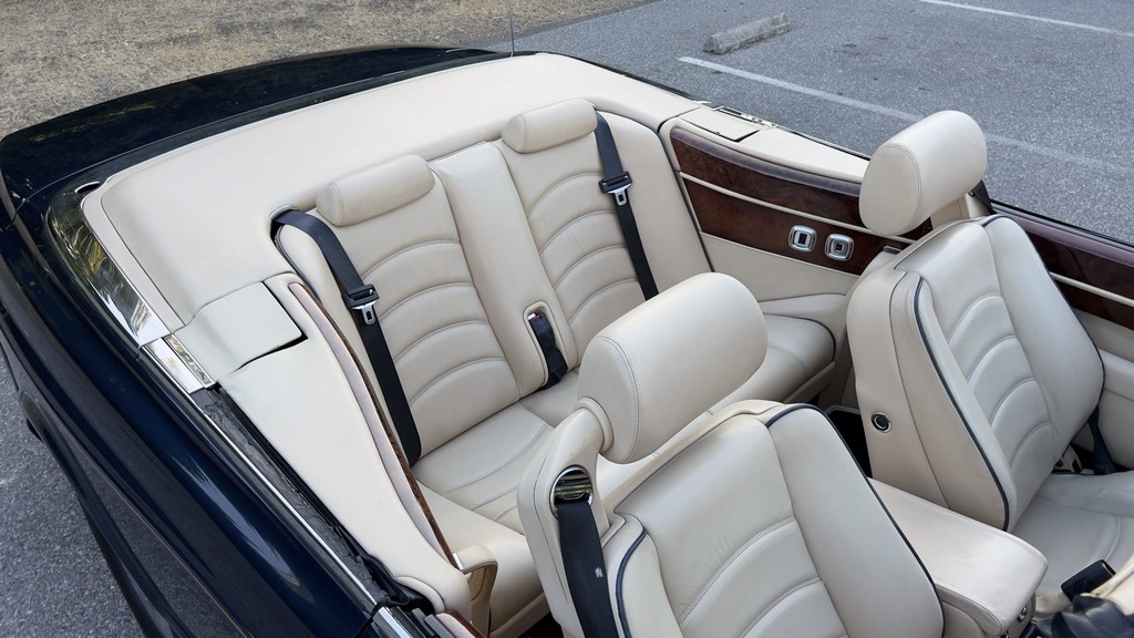 2001 Bentley Azure - Image 208