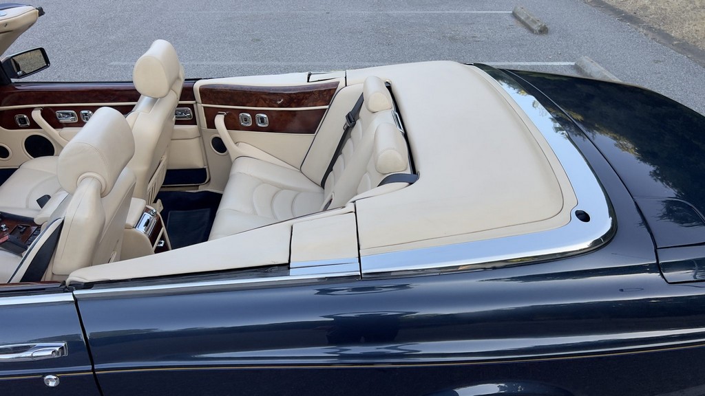 2001 Bentley Azure - Image 210