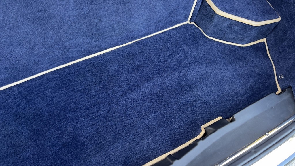 2001 Bentley Azure - Image 228