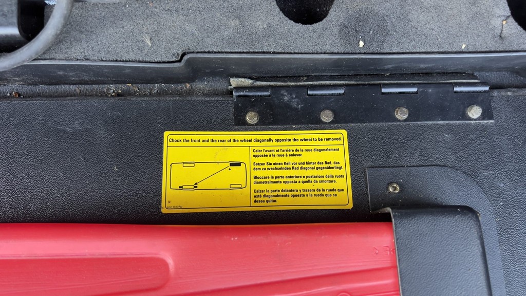 2001 Bentley Azure - Image 242