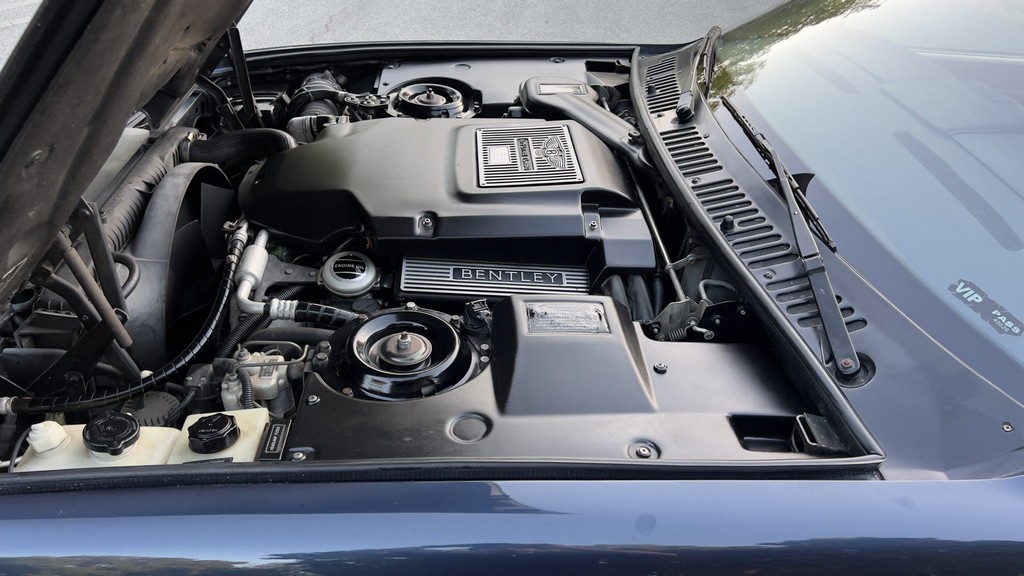 2001 Bentley Azure - Image 276