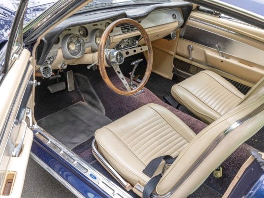 1967 Ford Mustang Fastback Blue - Image 3