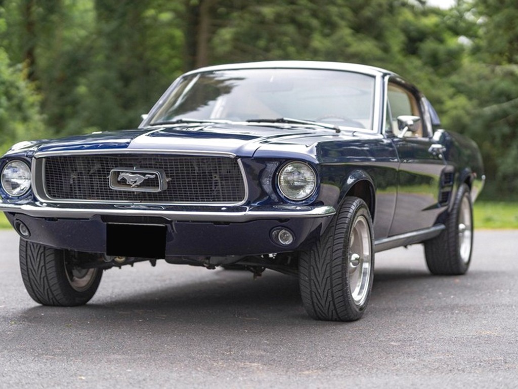 1967 Ford Mustang Fastback Blue - Image 13