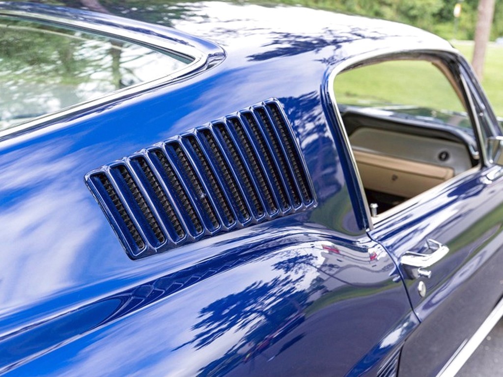 1967 Ford Mustang Fastback Blue - Image 23