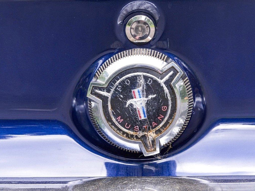 1967 Ford Mustang Fastback Blue - Image 32