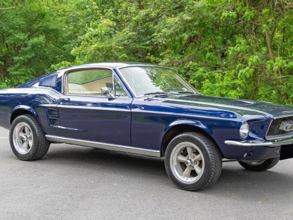 1967 Ford Mustang Fastback Blue