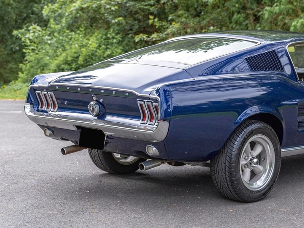 1967 Ford Mustang Fastback Blue - Image 45