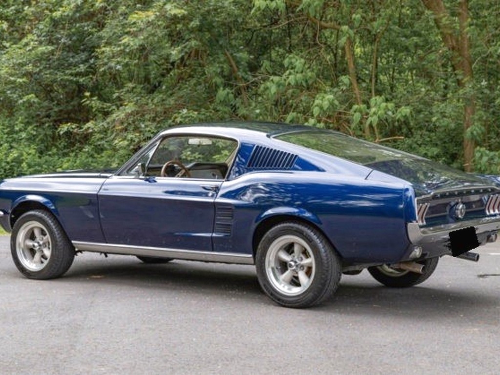 1967 Ford Mustang Fastback Blue - Image 57