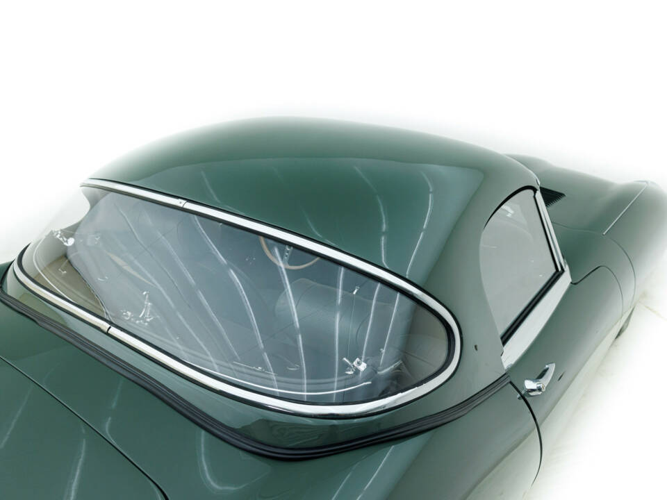 1970 Jaguar E-Type 4.2 Series 2 Roadster - Image 21