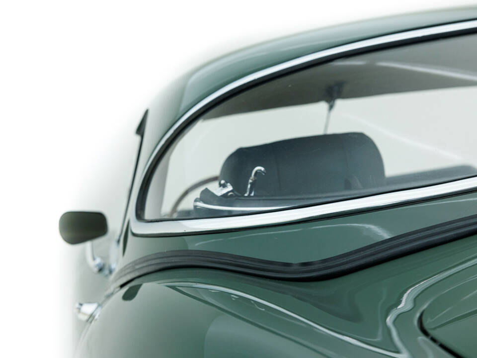 1970 Jaguar E-Type 4.2 Series 2 Roadster - Image 22