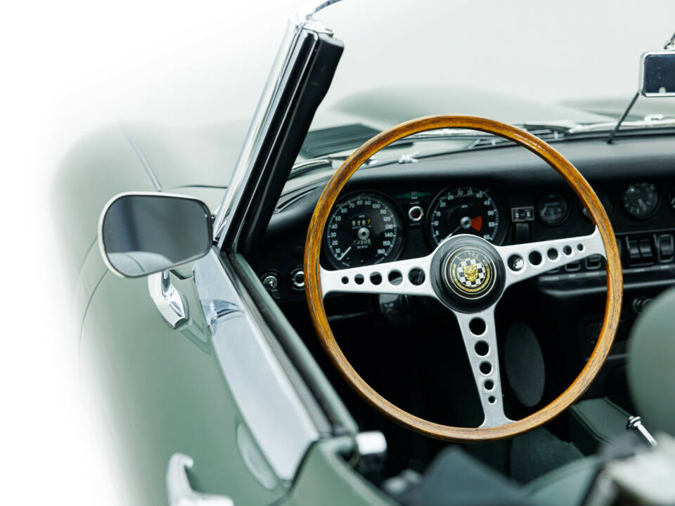 1970 Jaguar E-Type 4.2 Series 2 Roadster - Image 26