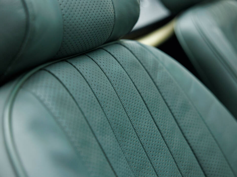 1970 Jaguar E-Type 4.2 Series 2 Roadster - Image 29