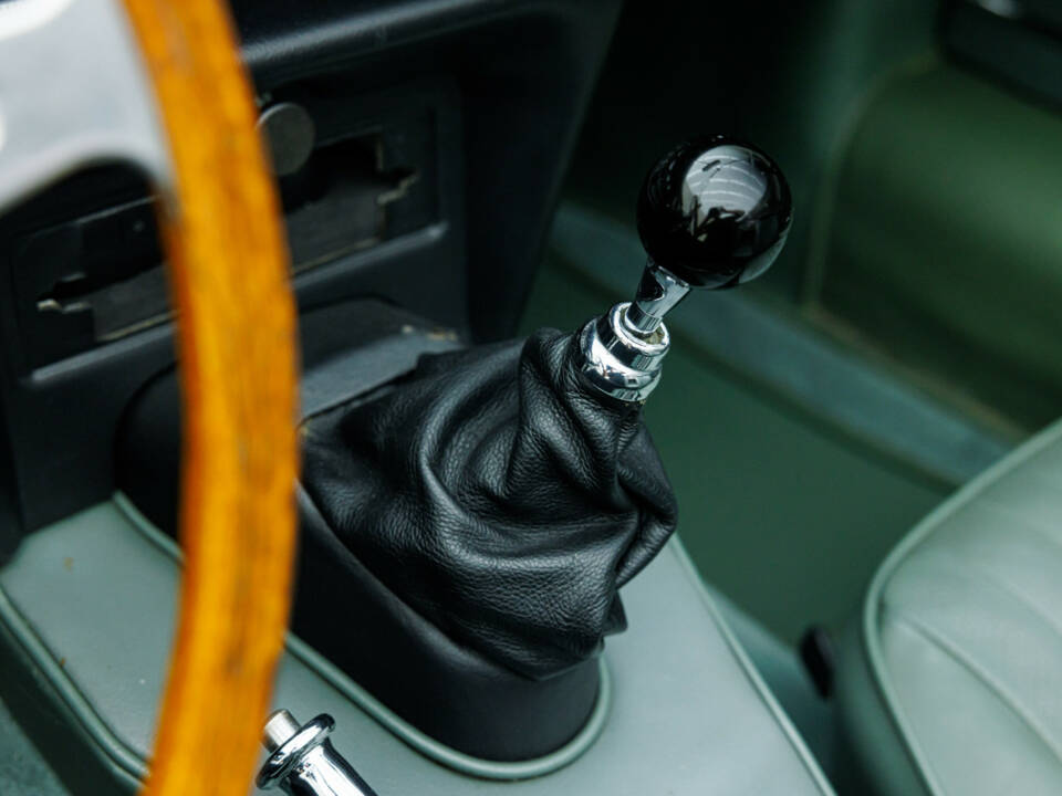 1970 Jaguar E-Type 4.2 Series 2 Roadster - Image 34