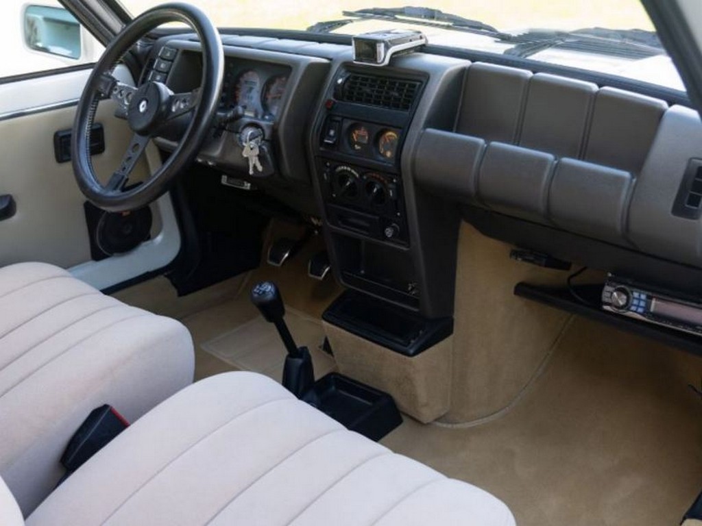1986 Renault 5 Turbo 2 - Image 2