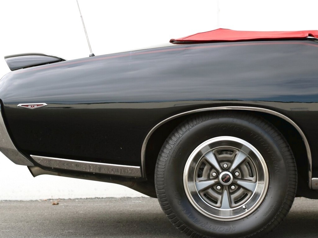 1969 Pontiac GTO 2-Door Convertible - Image 10