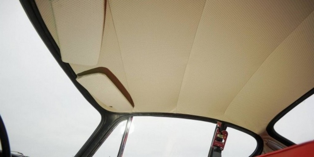 1963 Volvo P1800 Jensen - Image 13