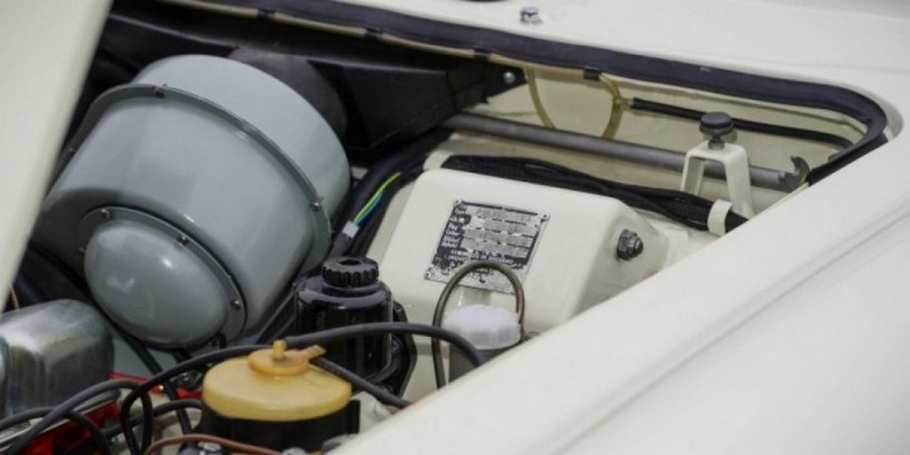 1963 Volvo P1800 Jensen - Image 18