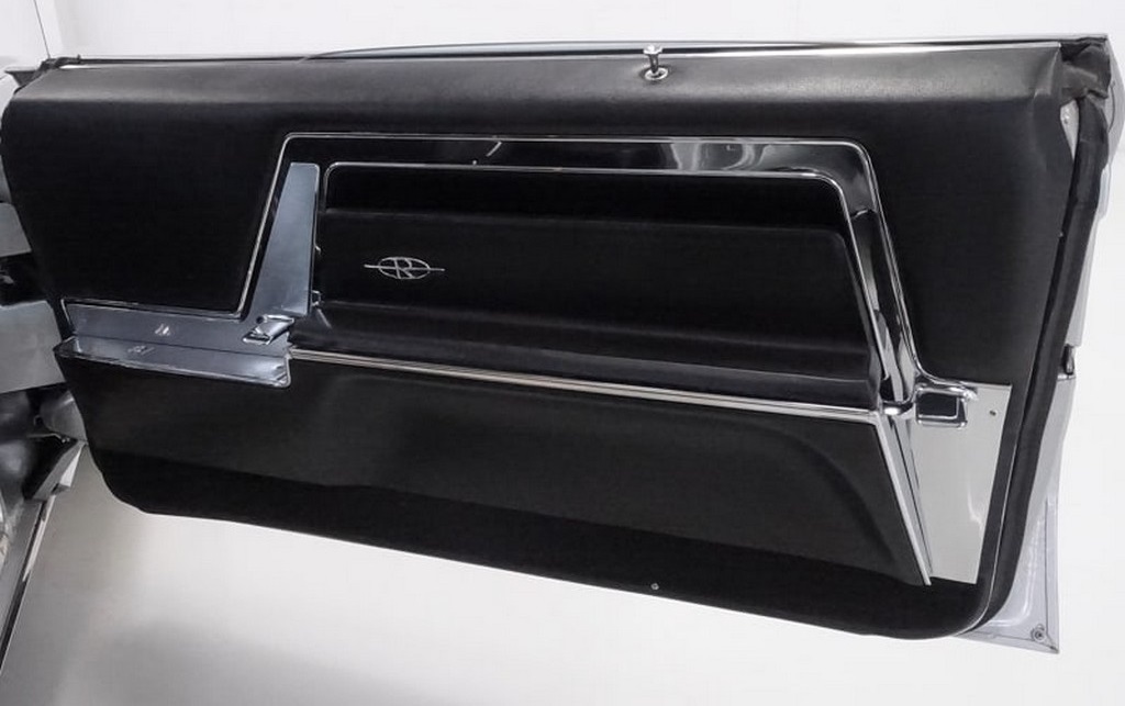 1967 Buick Riviera Sport - Image 4