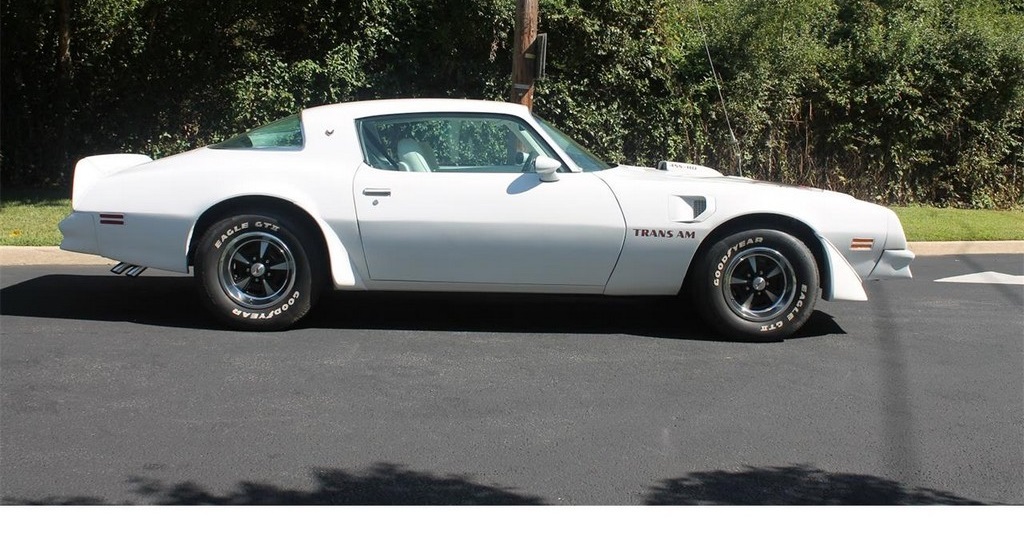 1976 Pontiac Firebird Trans Am - Image 17