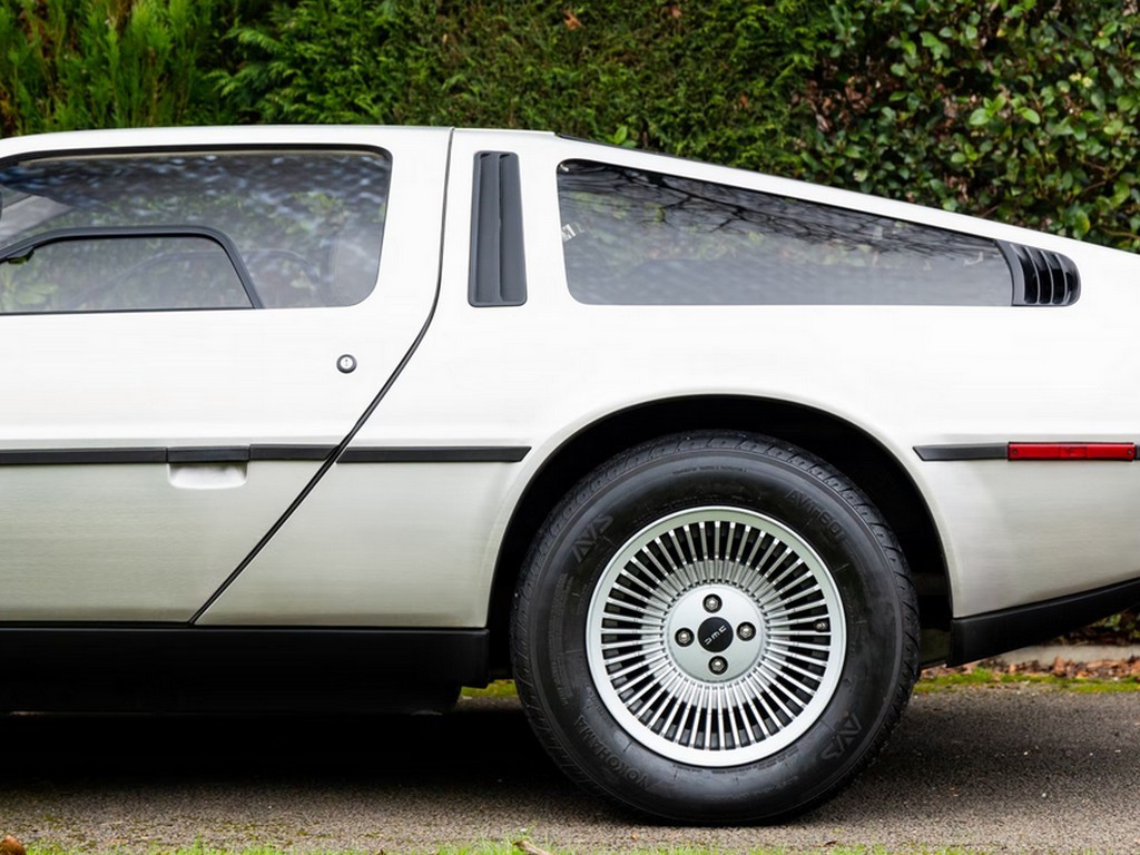 1981 DeLorean DMC-12 - Image 2