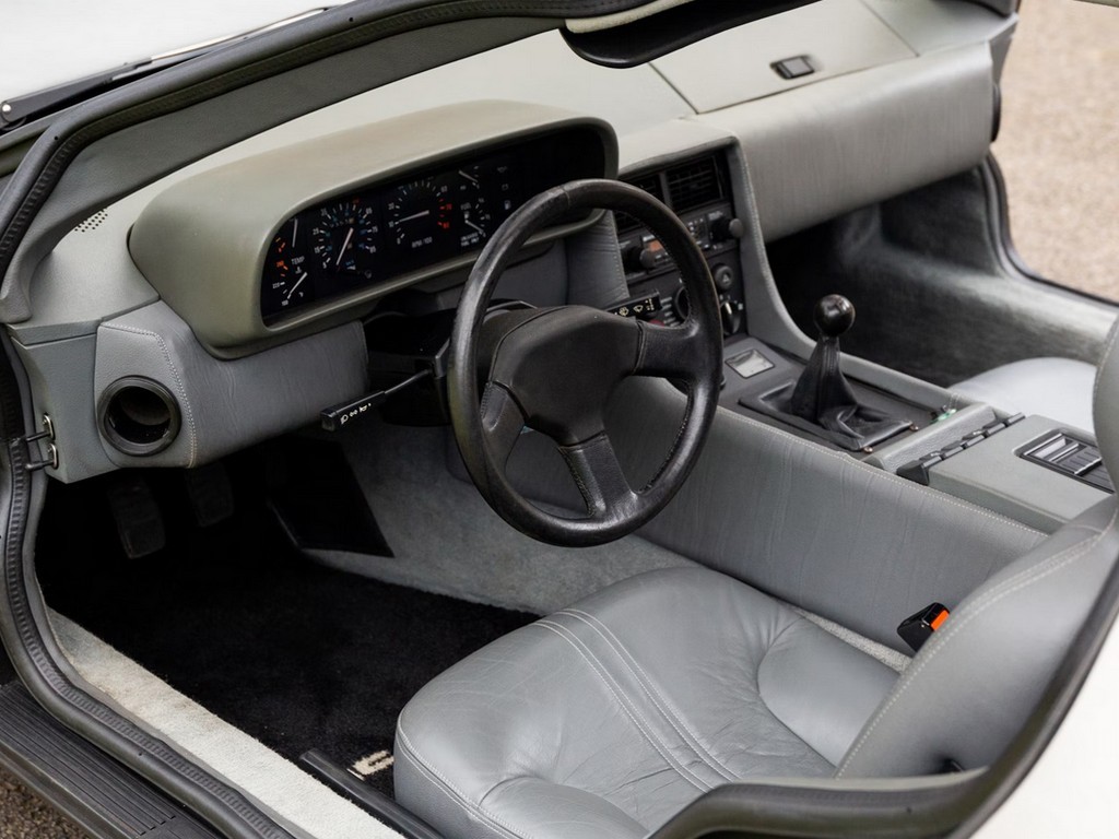 1981 DeLorean DMC-12 - Image 11